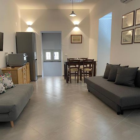 Cathedral House Design Apartment Palermo Bagian luar foto